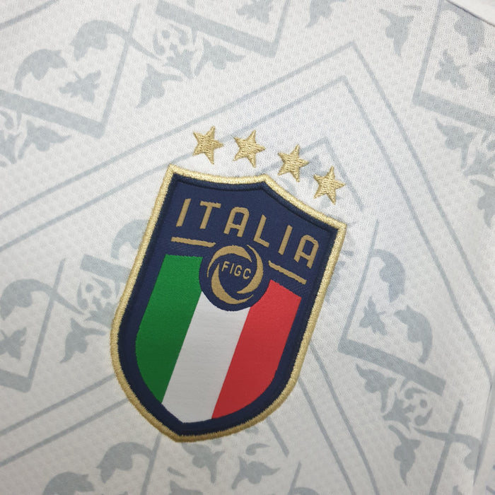 Italy 2020 | Away